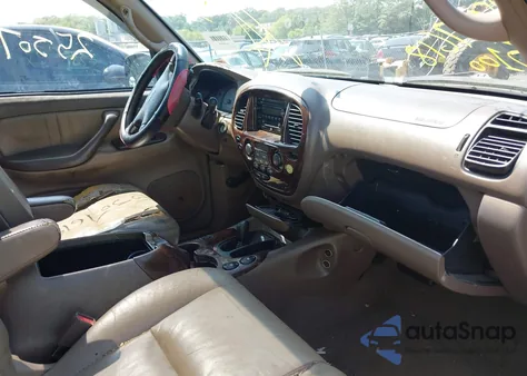 2002 Toyota Sequoia Limited V8 из США, поврежденный, VIN 5TDBT48A72S101038